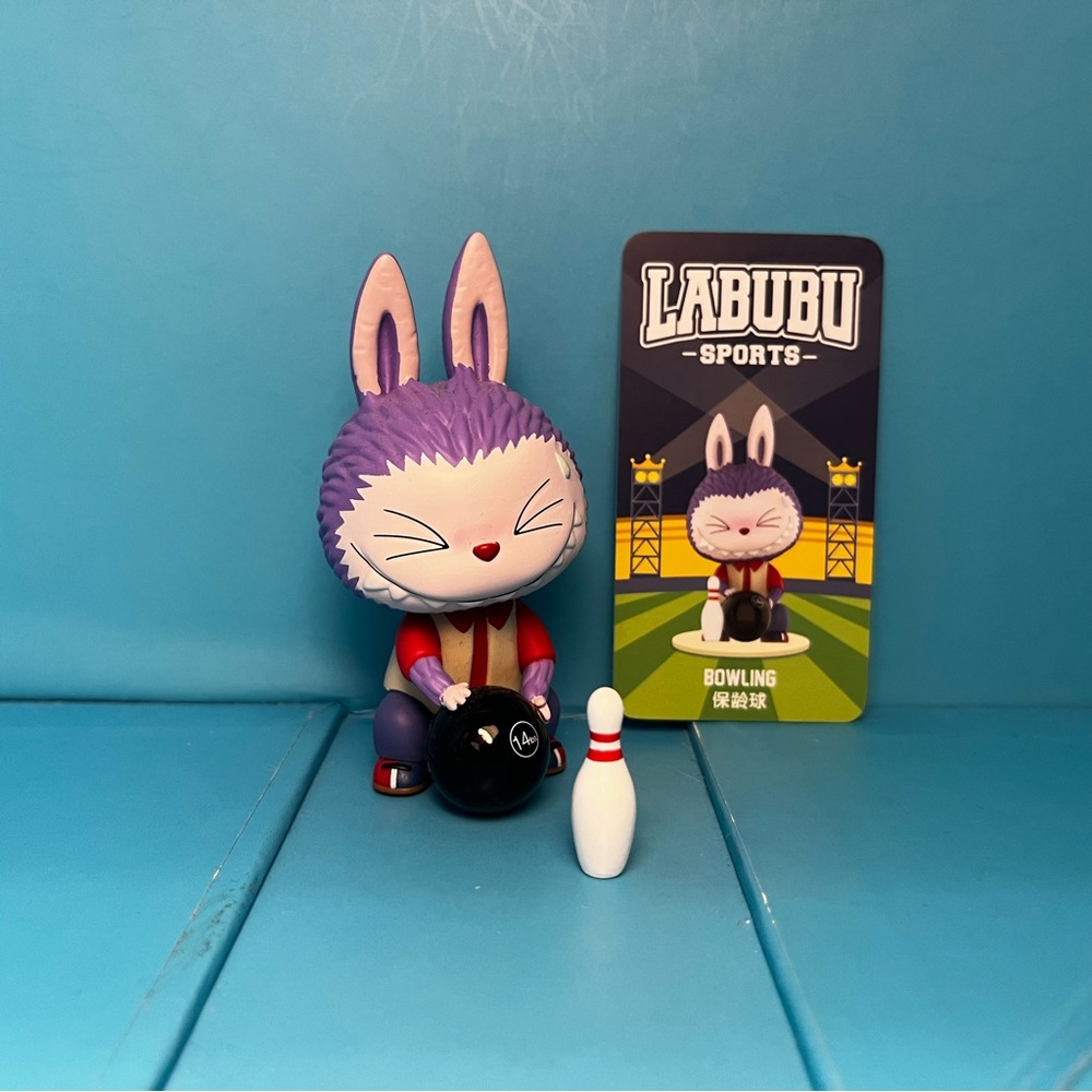 Pop Mart x How2work - Labubu Sports - Bowling Figure
